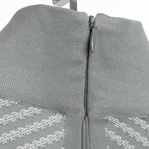 Prada Resort 2018 Runway Grey Embossed Techno Mock-Neck Long-Sleeve - Picture 8 of 14